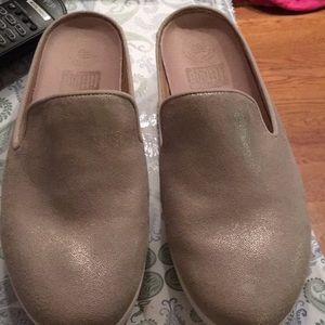 Fit flop loafers